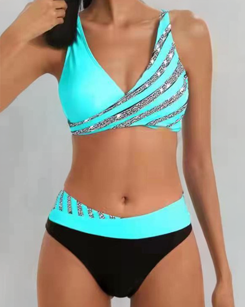 Estela - Bikini imprimé aux tons chauds avec bonnets préformés
